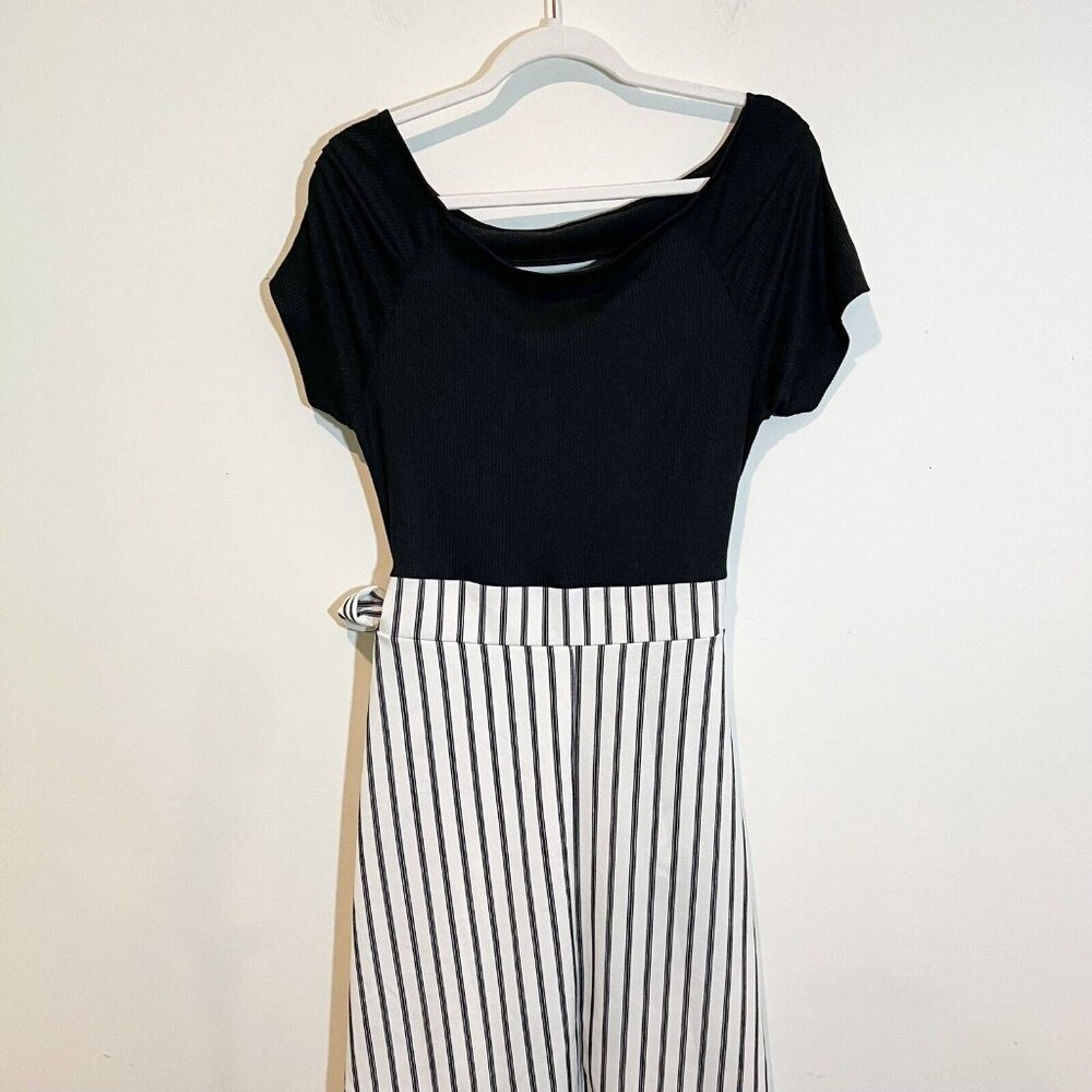 Find Me Plus Dress Size 1XL Striped Layered Short Sleeve‎ Peekaboo Front Midi - Picture 4 of 10